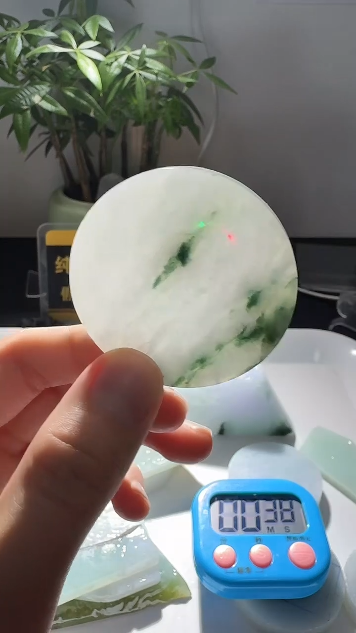 未镶嵌定制翡翠S****?翡翠
