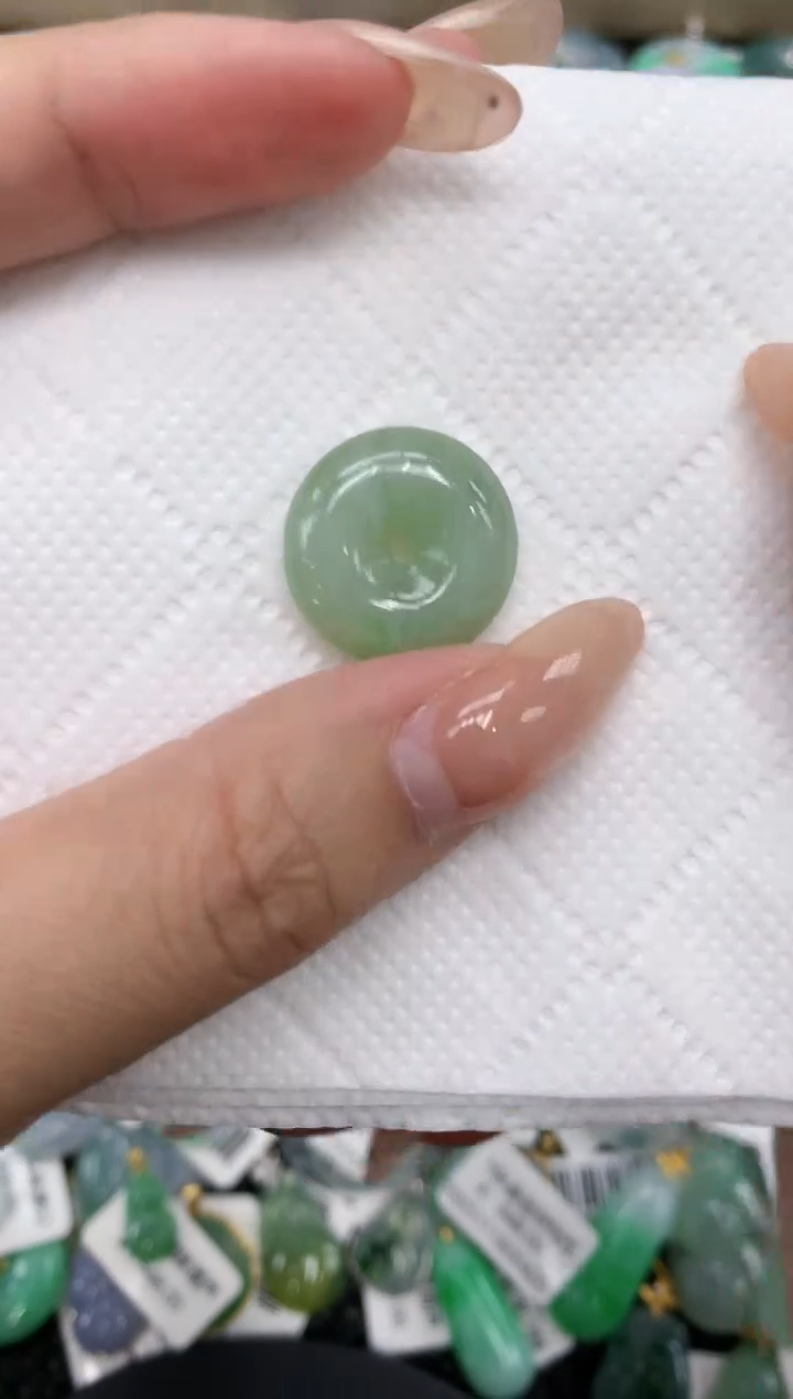 颈饰未镶嵌翡翠a货支持复检百元以上9元证书费自理