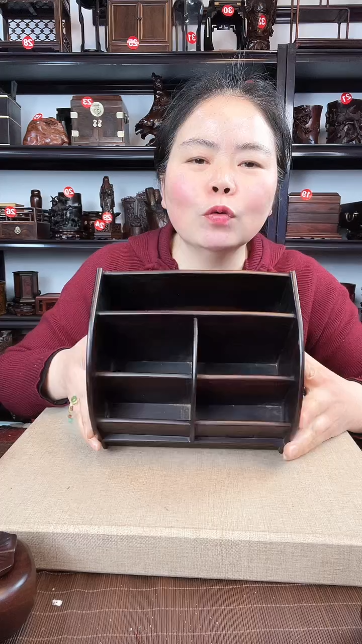 【闪购商品】木50微瑕老李红木工艺品
