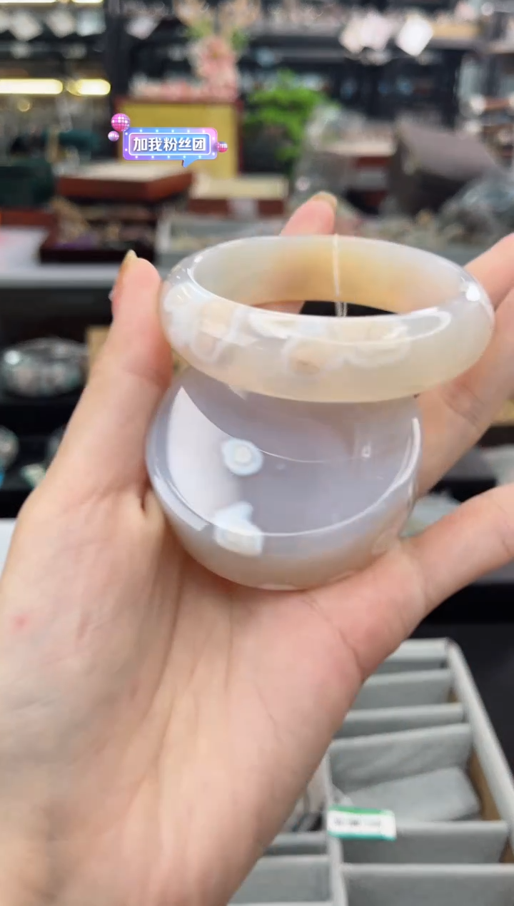 【闪购商品】石英质玉手镯未镶嵌55圈口（赠品镯心）1567201