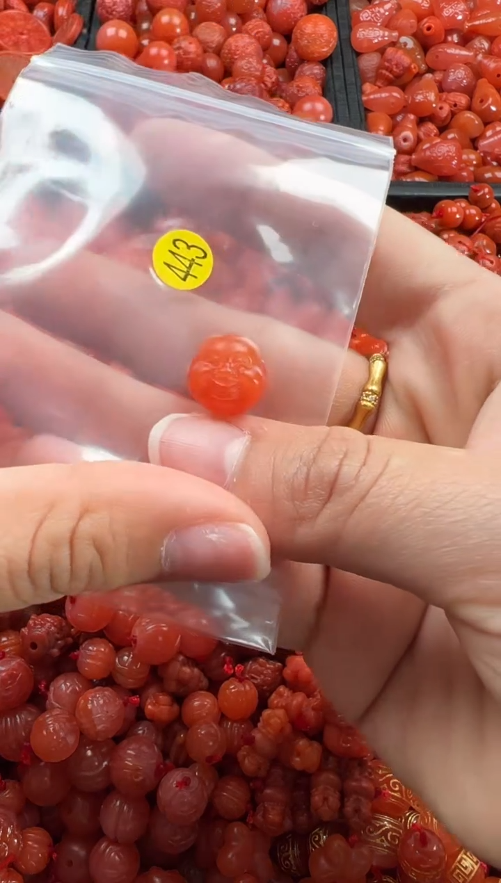 【闪购商品】南红玛瑙颈饰未镶嵌1