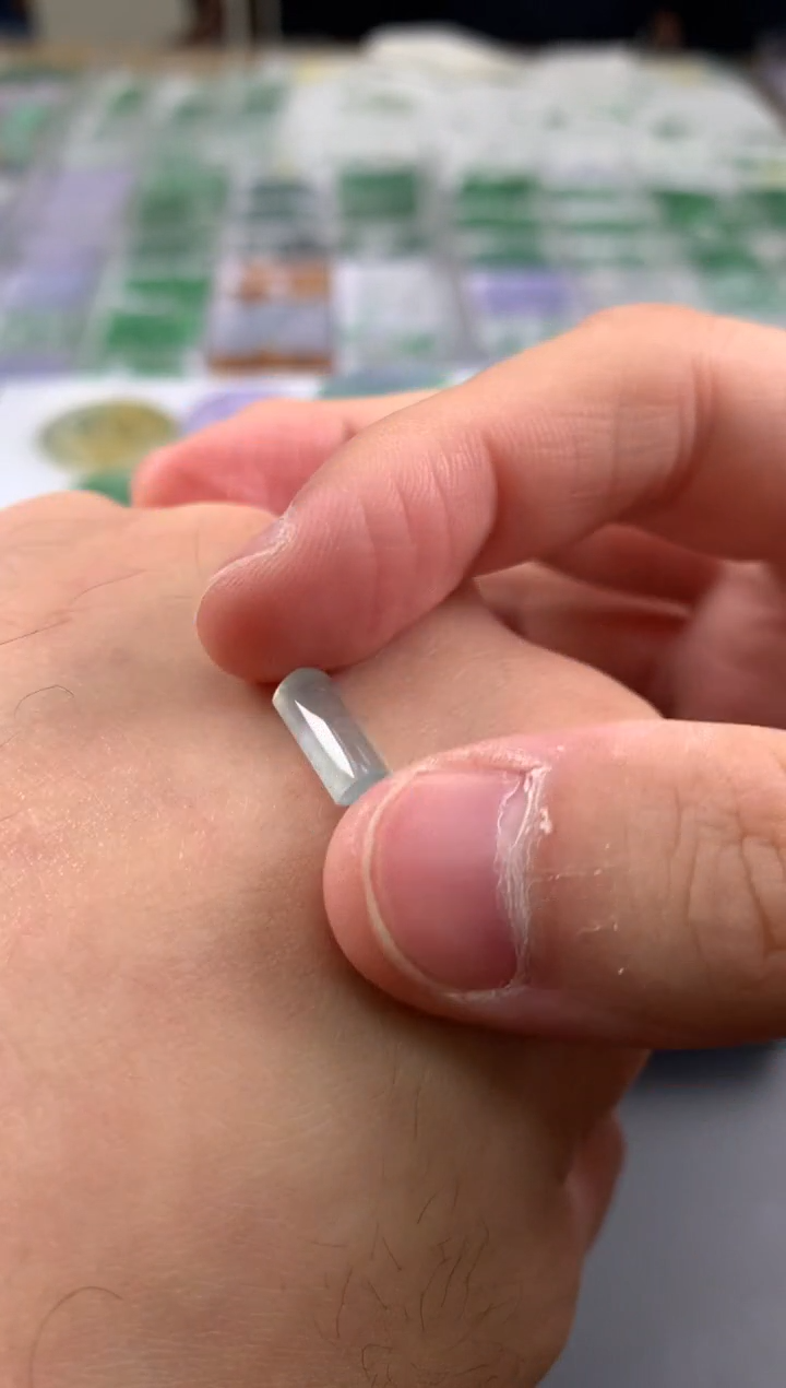 【闪购商品】定制翡翠未镶嵌翡翠