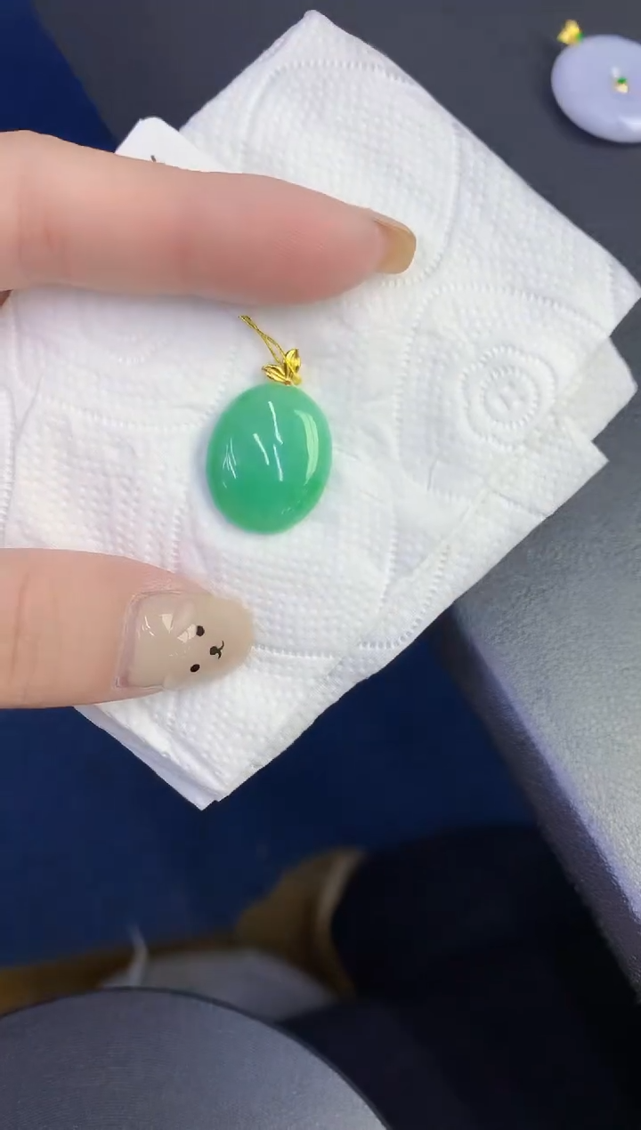 颈饰18K金镶嵌翡翠缅甸天然翡翠A货