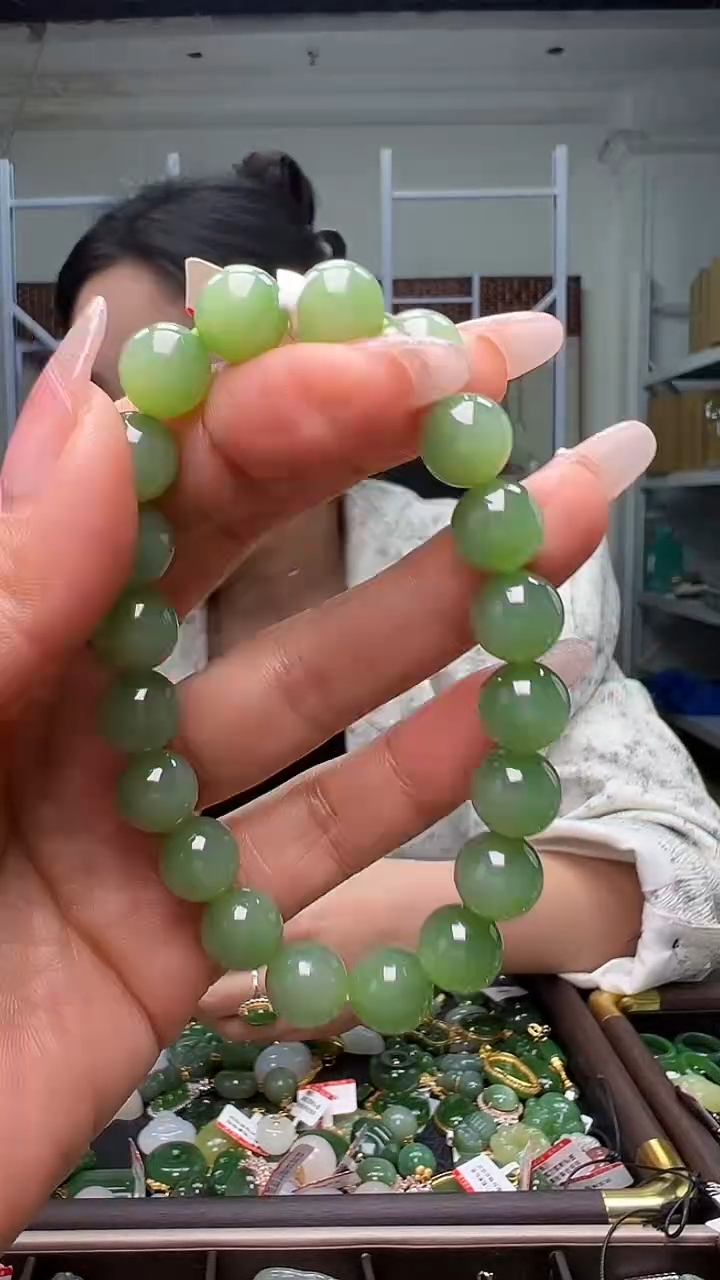 颈饰未镶嵌和田玉（多样性发货.发其一)12.09.26