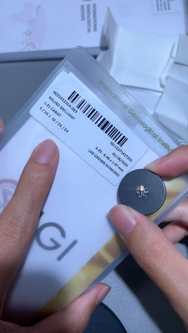 【闪购商品】实验室培育钻石裸石未镶嵌1.01E673417331