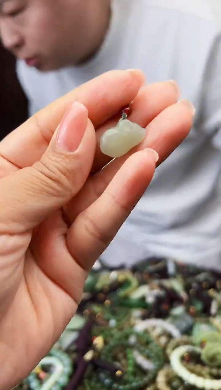 颈饰未镶嵌和田玉多样性发货拍一发一