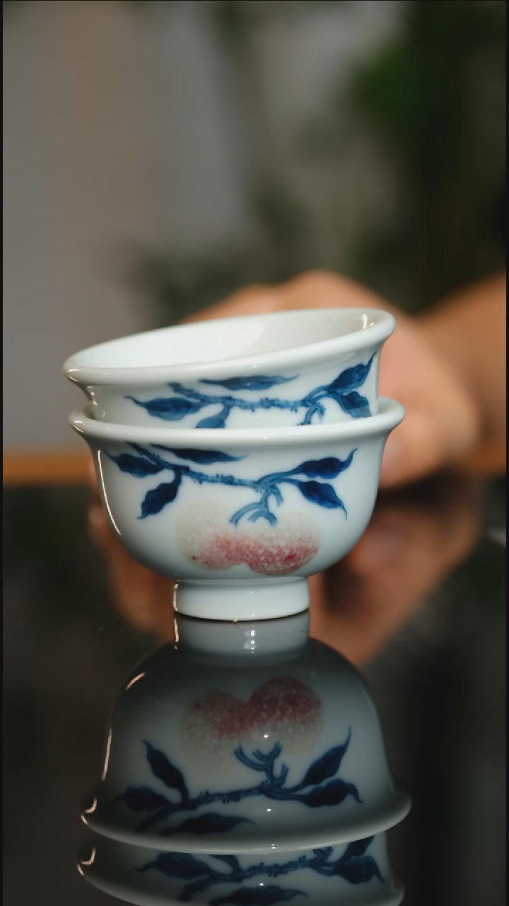 杯子瓷釉里红荔枝小压手