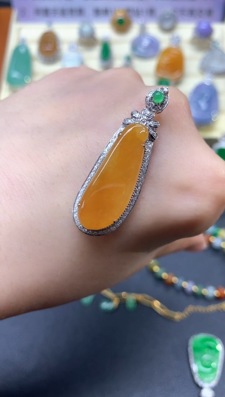 【闪购商品】翡翠吊坠(不含链)18K金镶嵌吊坠|4800+480