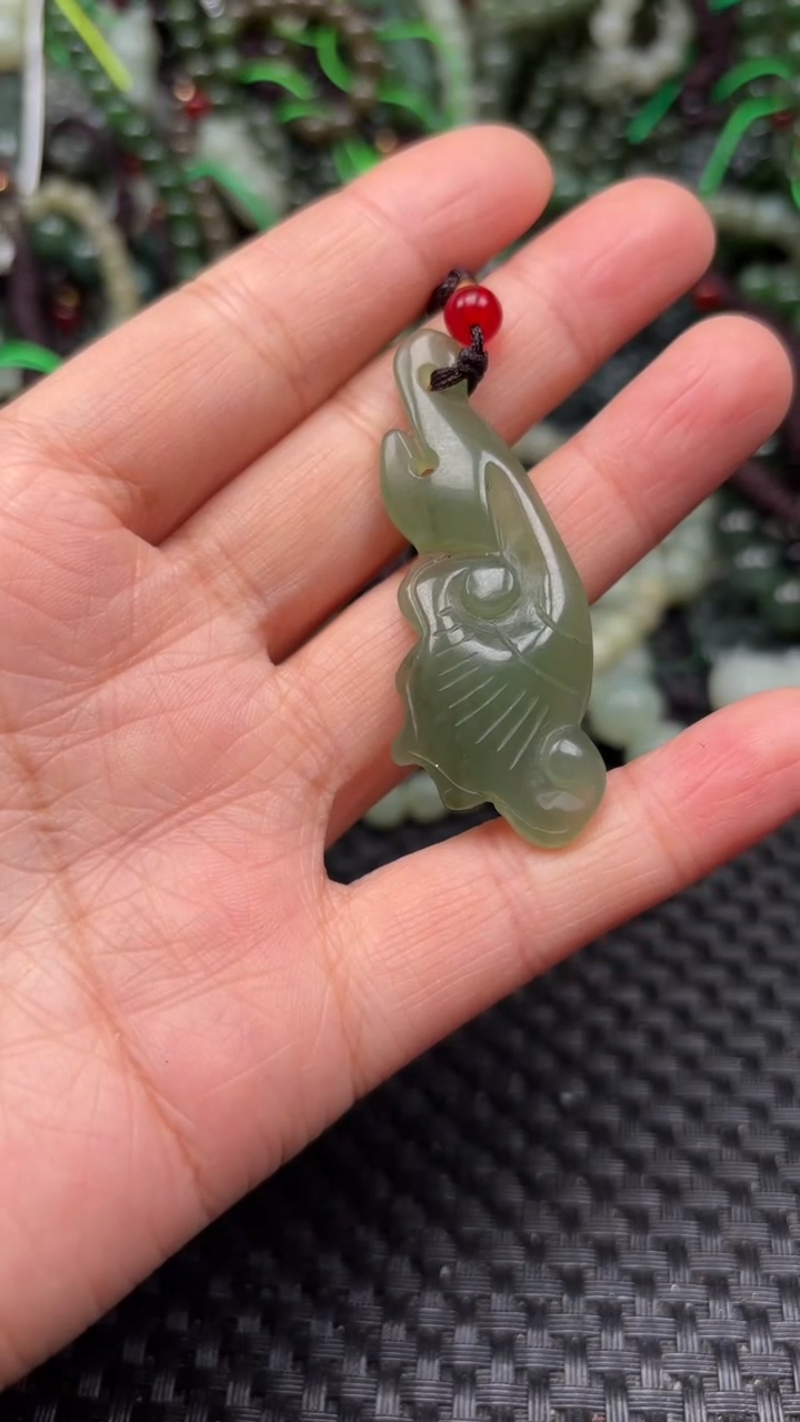 【闪购商品】和田玉颈饰未镶嵌1