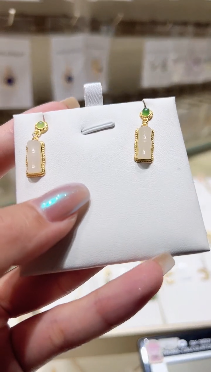 银S925镀金镶嵌和田玉耳饰@@