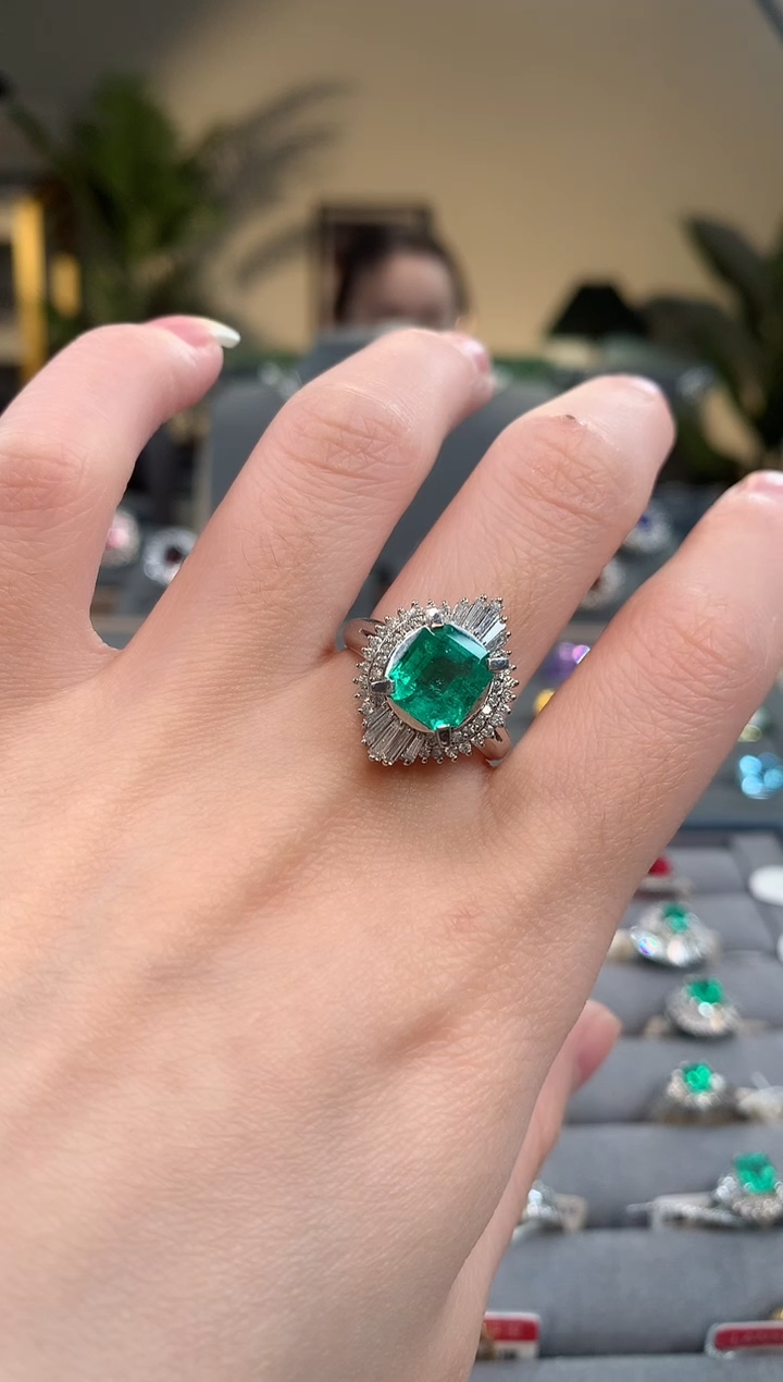 【闪购商品】祖母绿戒指铂Pt900镶嵌祖母绿