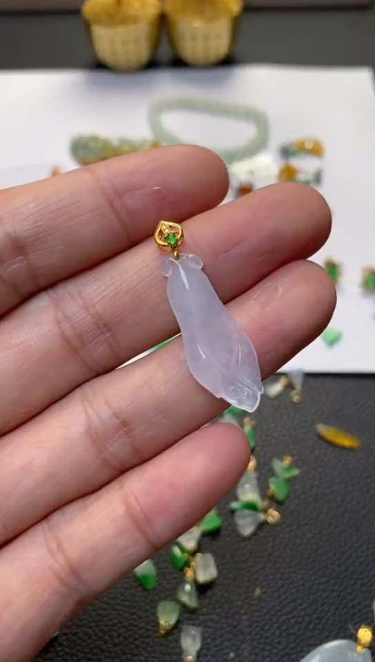 翡翠未镶嵌吊坠(不含链)翡翠净货32449