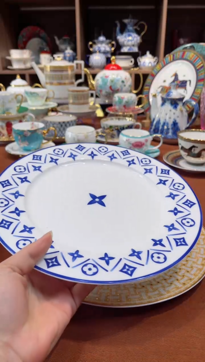 【闪购商品】瓷片驴大小盘·······