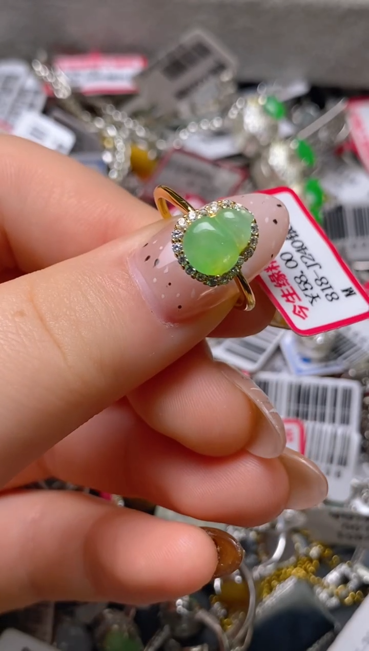 银S925镶嵌戒指翡翠百内无证书