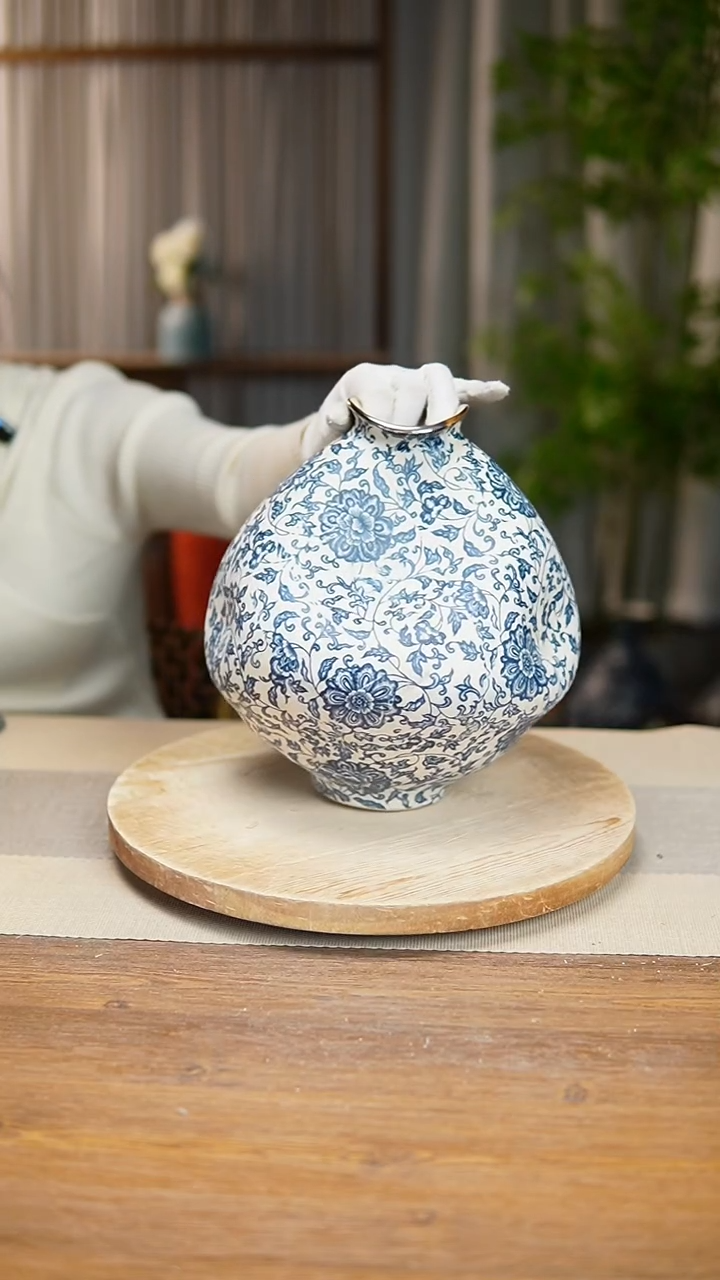 【闪购商品】陶瓷   花器青花瓷缠枝莲大肚