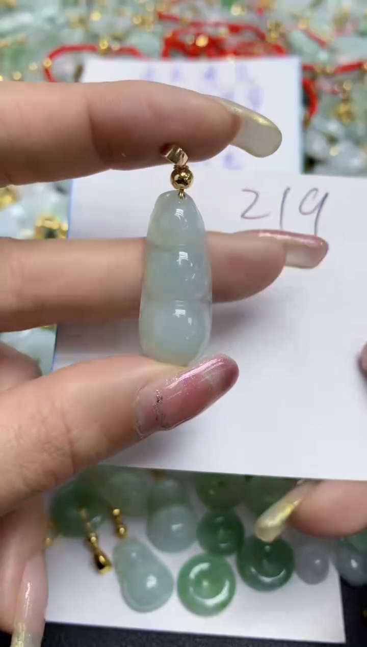 【闪购商品】翡翠颈饰合金天然翡翠A货