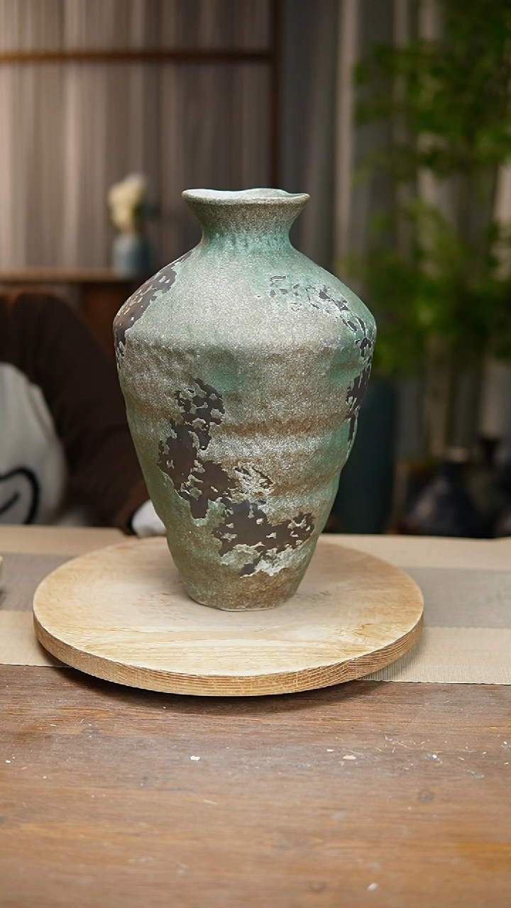 【闪购商品】陶瓷   花器诧寂复古绿高脚