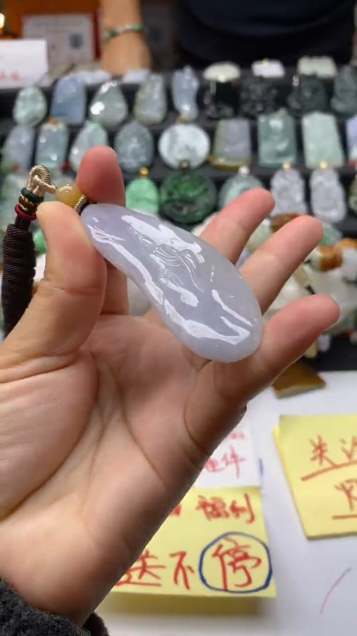 【闪购商品】翡翠颈饰未镶嵌挂件