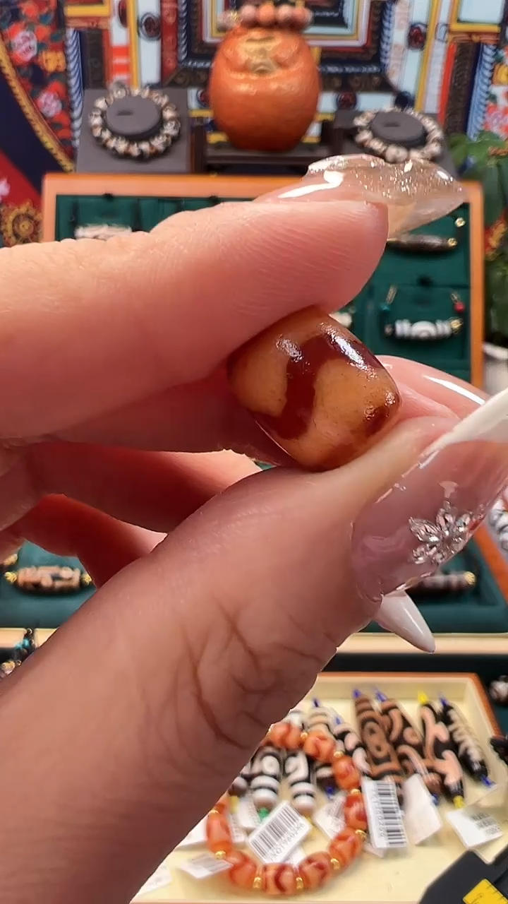 玛瑙/玉髓颈饰未镶嵌8.（微瑕）
