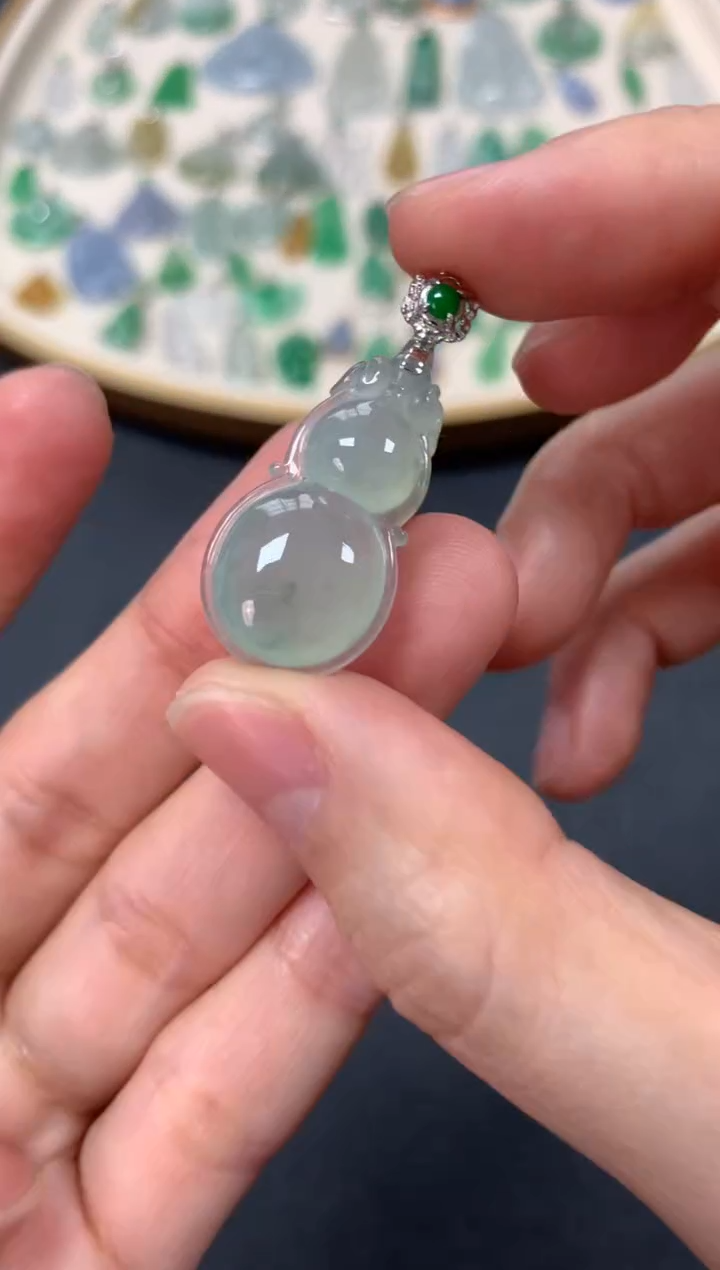 【闪购商品】翡翠吊坠(不含链)18K金镶嵌1680