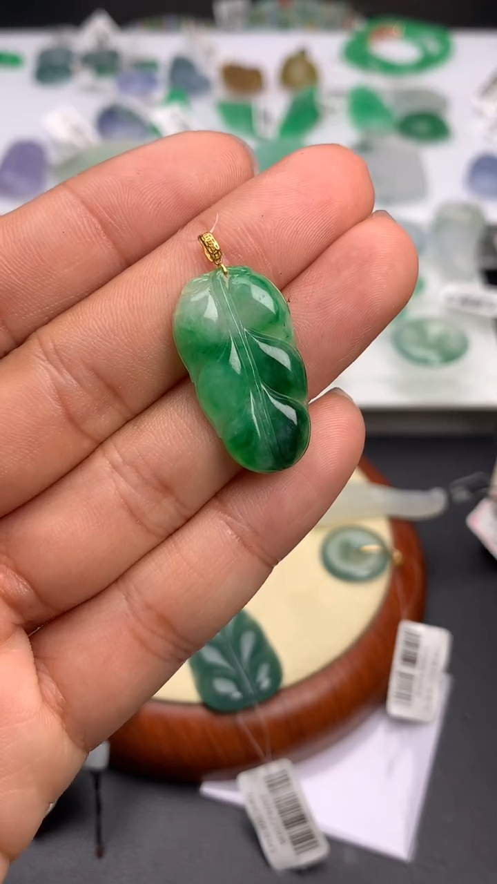 【闪购商品】定制翡翠未镶嵌         