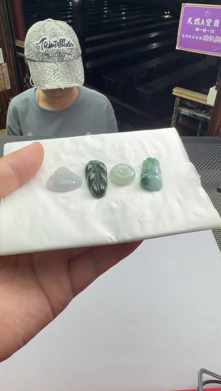 未镶嵌定制翡翠龙*--012121