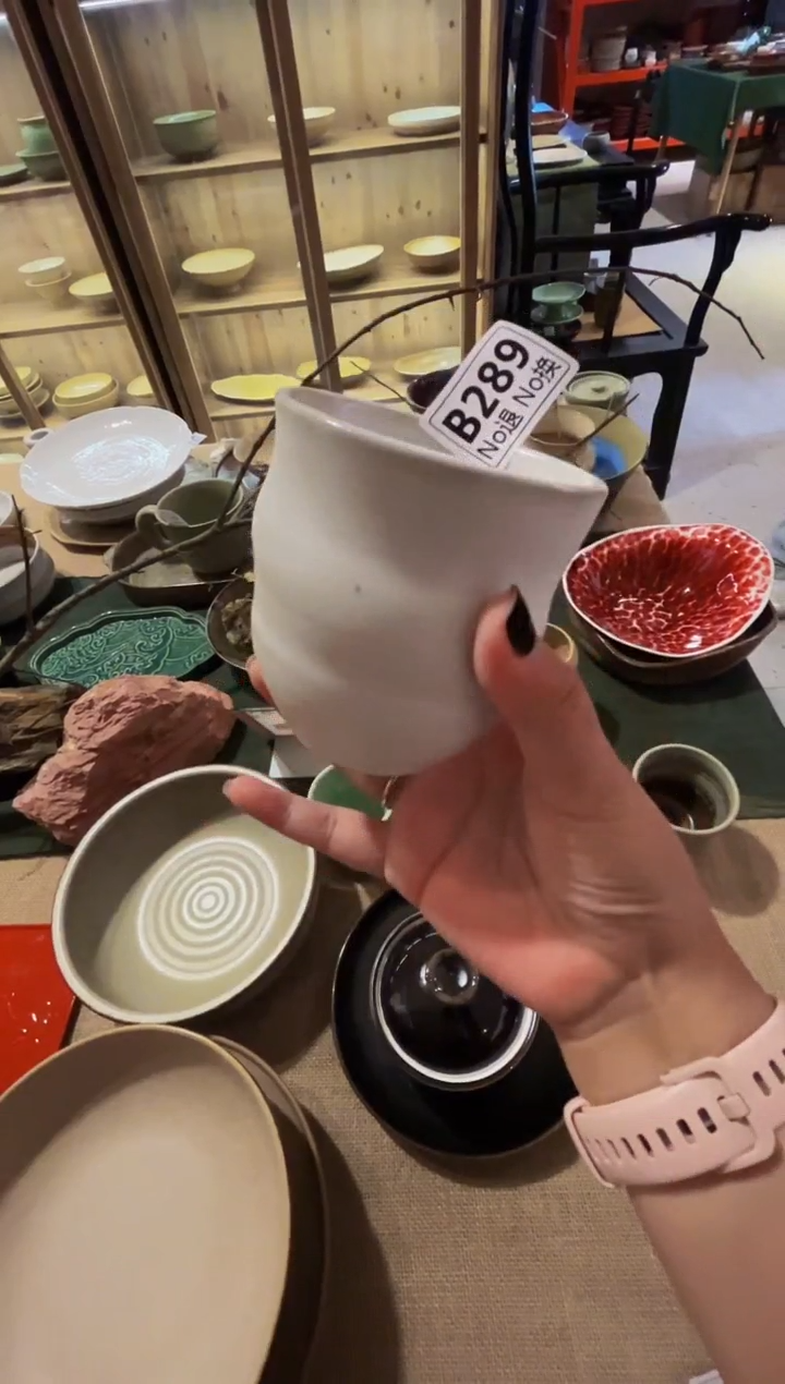 瓷片一***?b289白色妞妞杯福利