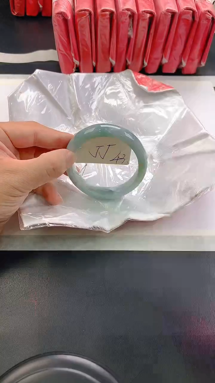 未镶嵌手镯翡翠43