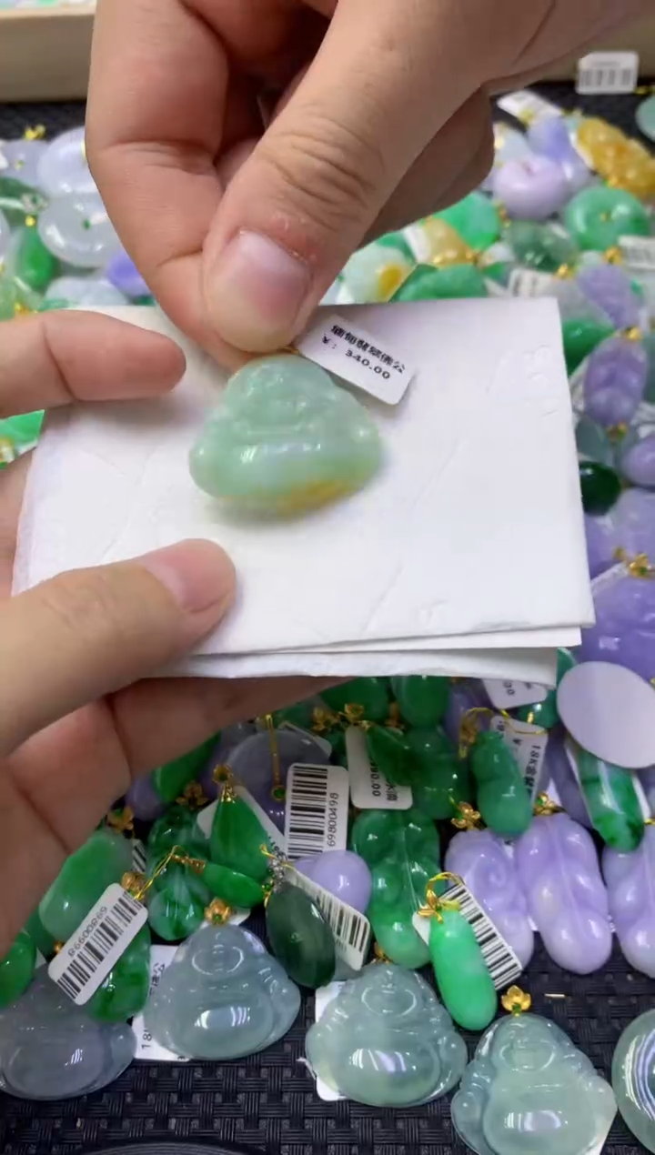 颈饰未镶嵌翡翠天然缅甸翡翠A货