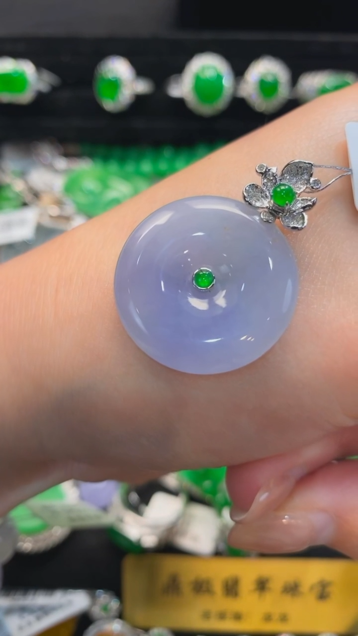 【闪购商品】翡翠颈饰未镶嵌扣子