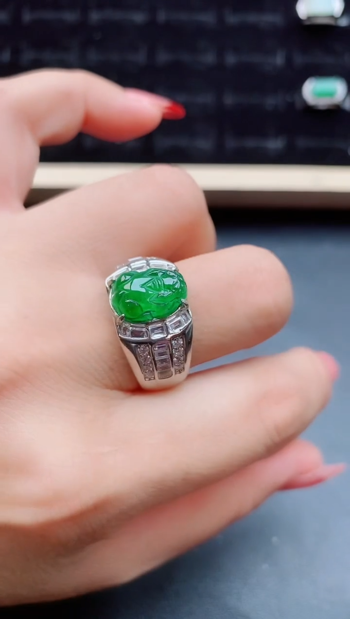 【闪购商品】翡翠戒指银S925镶嵌5085051