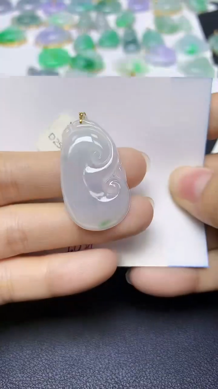 翡翠18K金镶嵌颈饰天然自然緬甸A貨翡翠