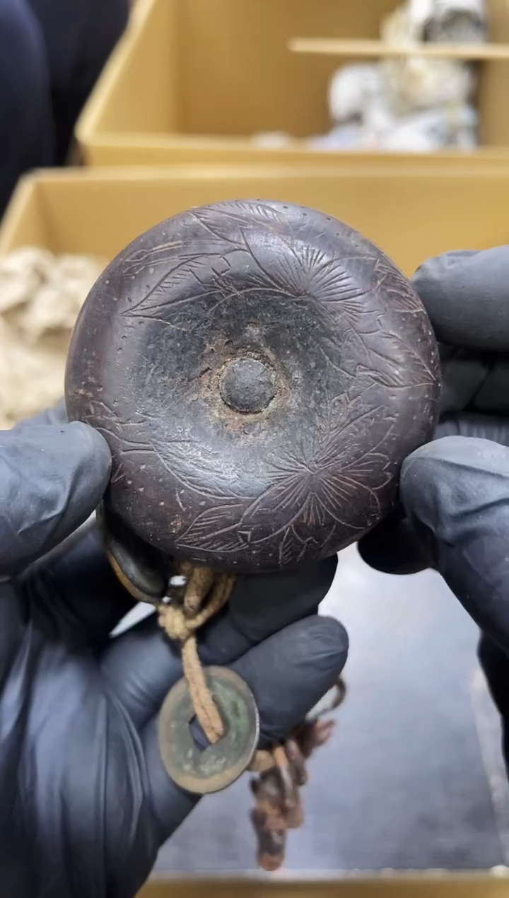 如图所示 阁集工艺品