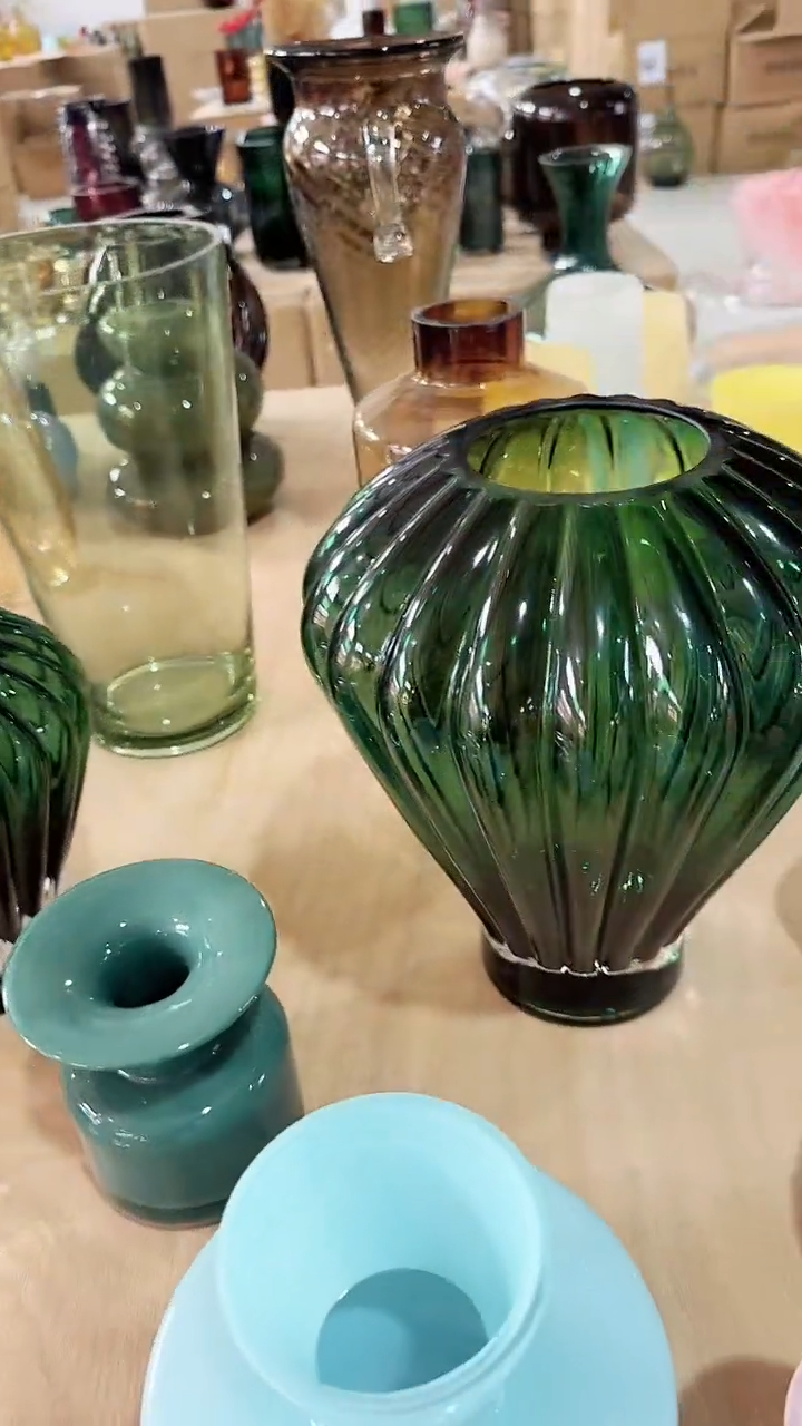 【闪购商品】玻璃绿色气球瓶