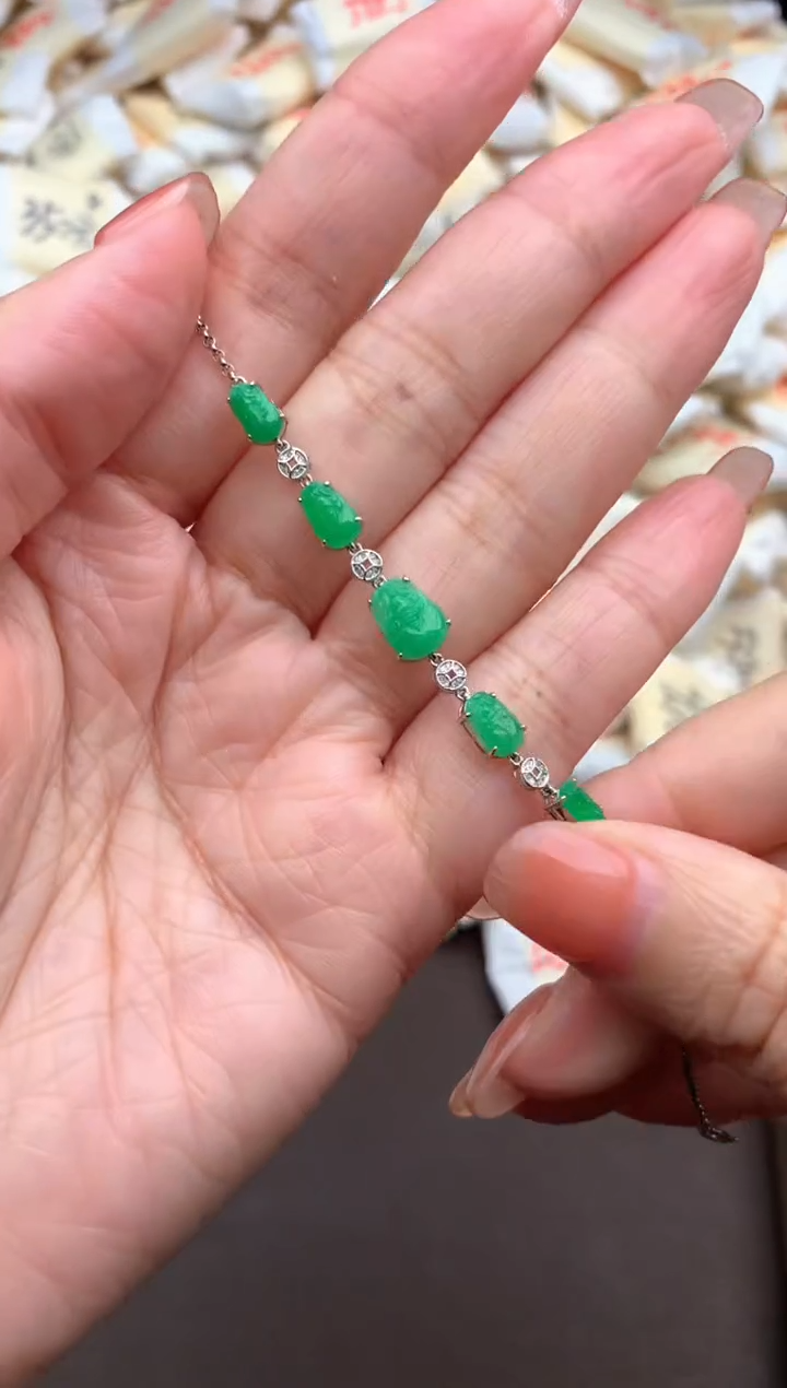 【闪购商品】翡翠挂件18K金镶嵌一