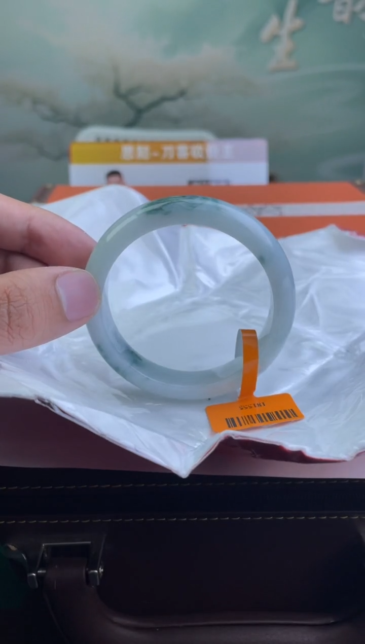 翡翠手镯未镶嵌15          