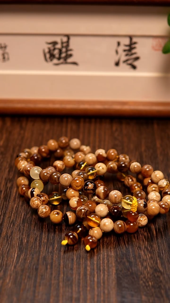 【闪购商品】琥珀颈饰未镶嵌9m溶洞多样性发其一