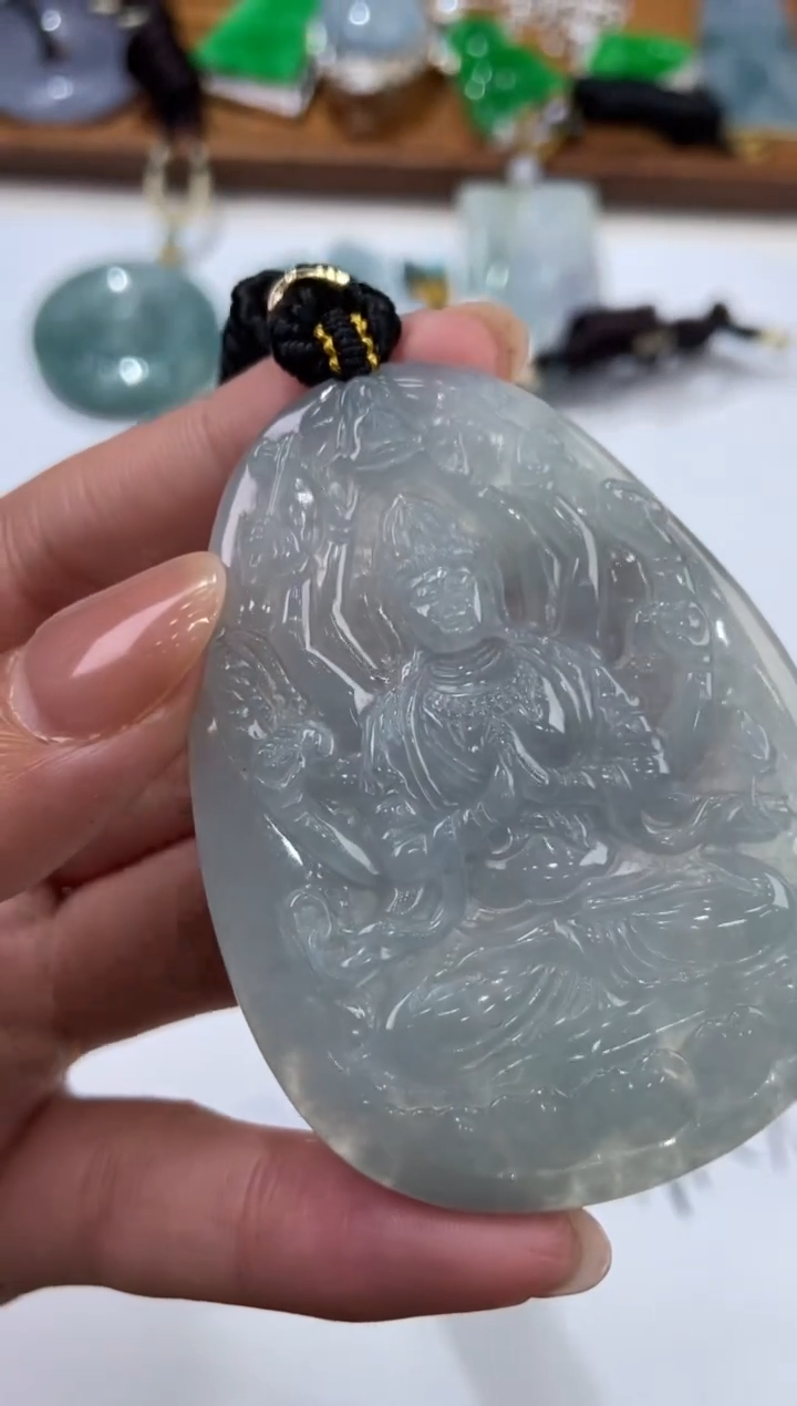 【闪购商品】翡翠未镶嵌颈饰2202779    