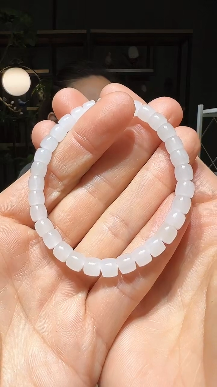 【闪购商品】和田玉手串未镶嵌6+直切