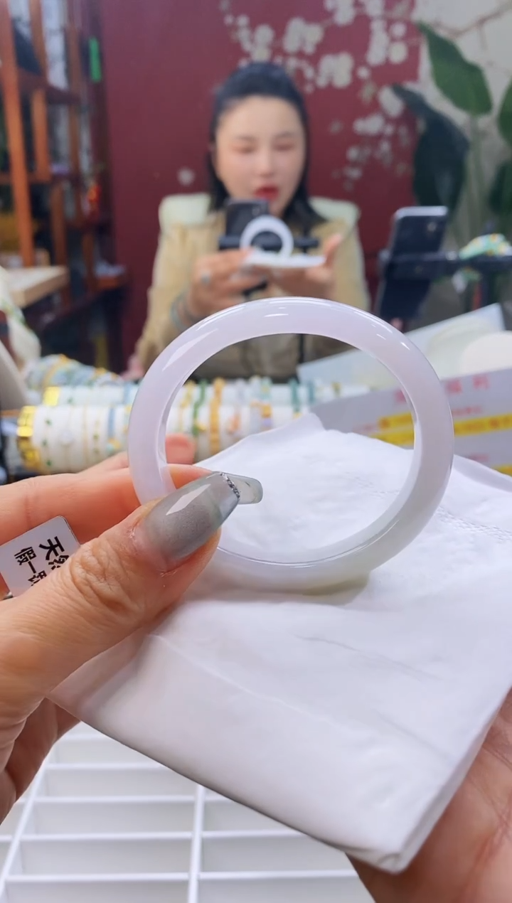 【闪购商品】翡翠手镯未镶嵌29半山水5152正*12.1*6.9