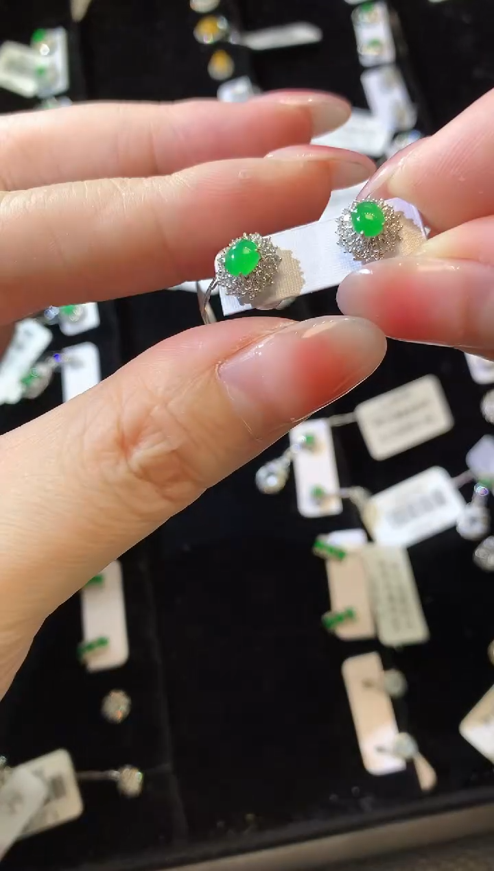 【闪购商品】翡翠耳饰18K金镶嵌A139 多样性发货一件