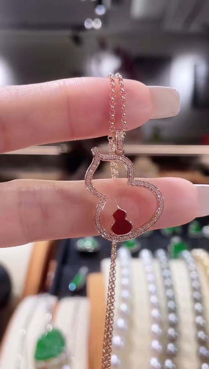 【闪购商品】钻石颈饰18K金镶嵌项链