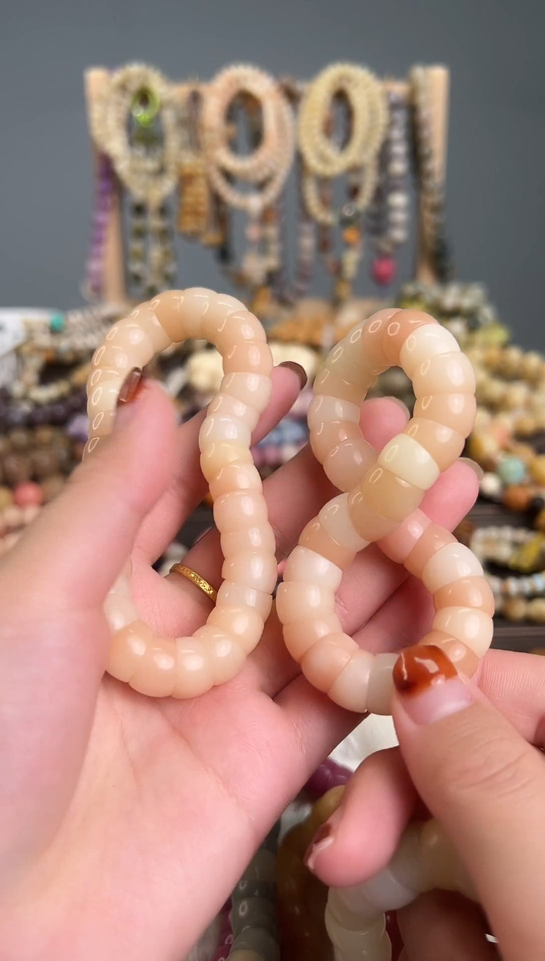 浅粉色菩提大肠1串