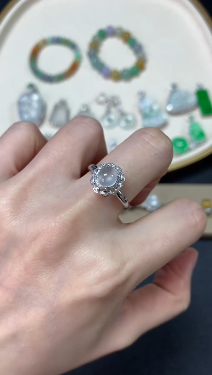 【闪购商品】翡翠戒指18K金镶嵌_蛋面戒指2880