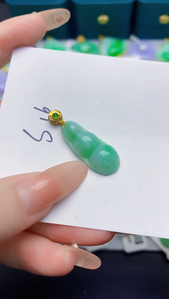 颈饰未镶嵌翡翠缅甸天然翡翠A货