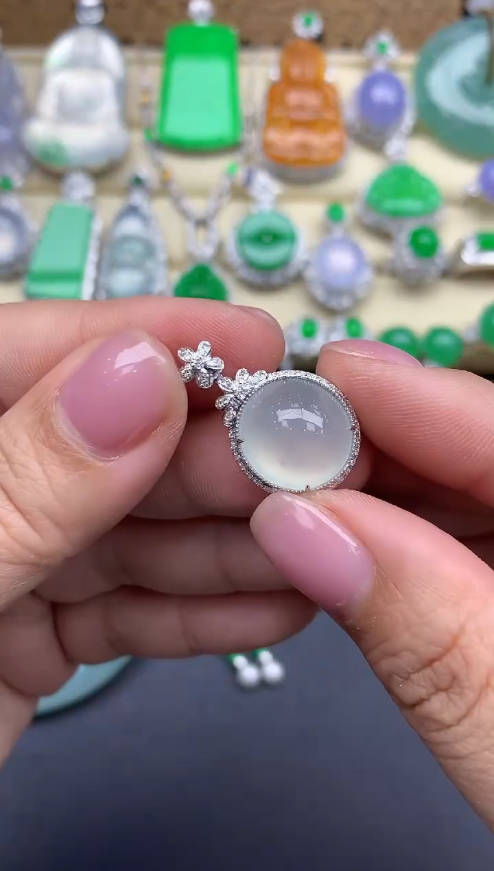 【闪购商品】翡翠颈饰18K金镶嵌286-中国好珍宝