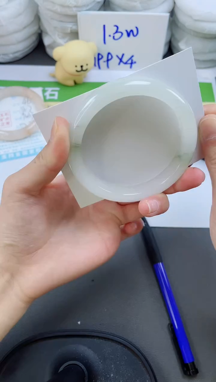 【闪购商品】石英质玉手镯未镶嵌47-60.9