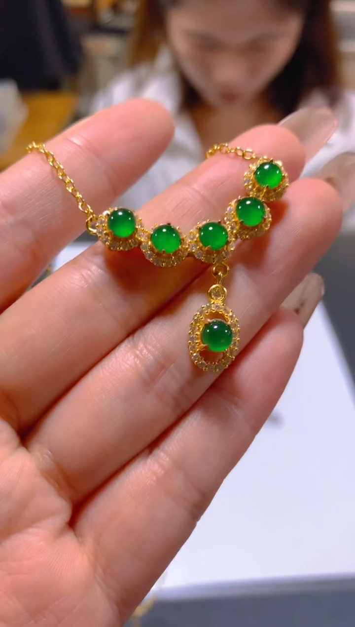 颈饰未镶嵌翡翠多样性发一