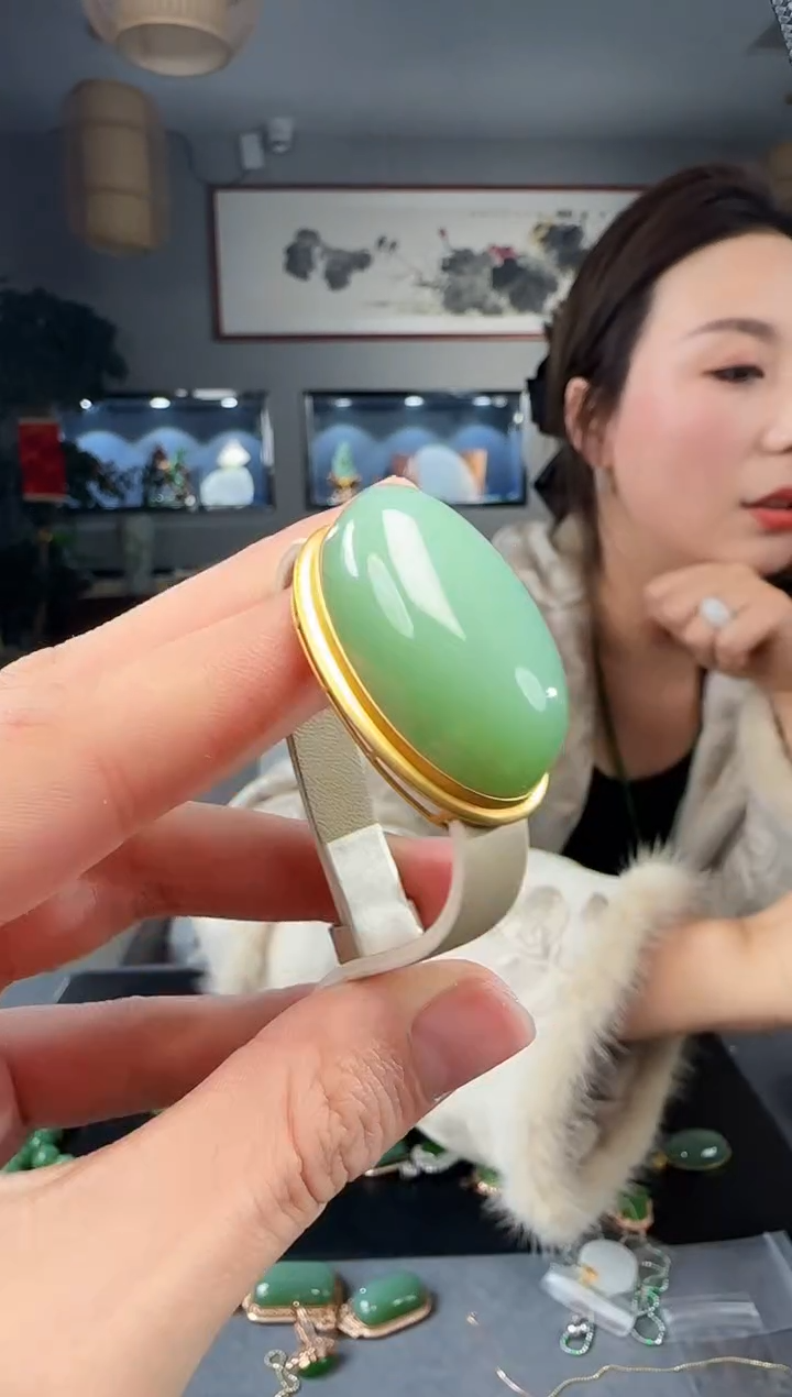 【闪购商品】和田玉手链18K金镶嵌1