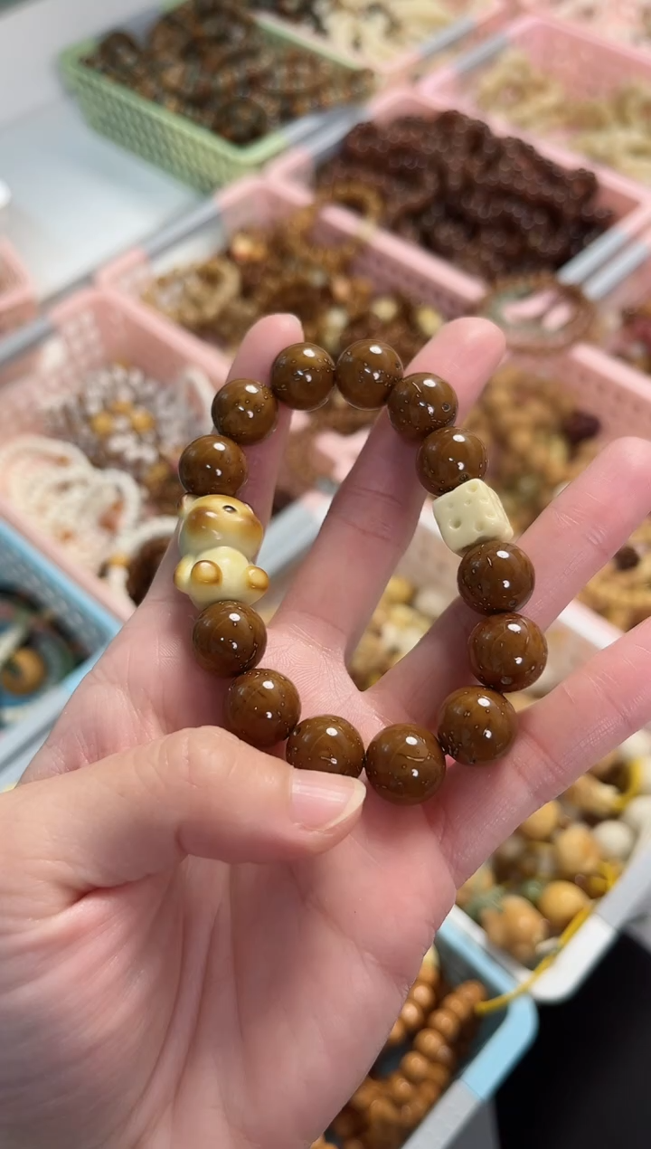 【闪购商品】菩提根/象牙果手串紫金鼠搭配小熊